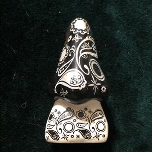 Black and White Decorative Tree Figurine